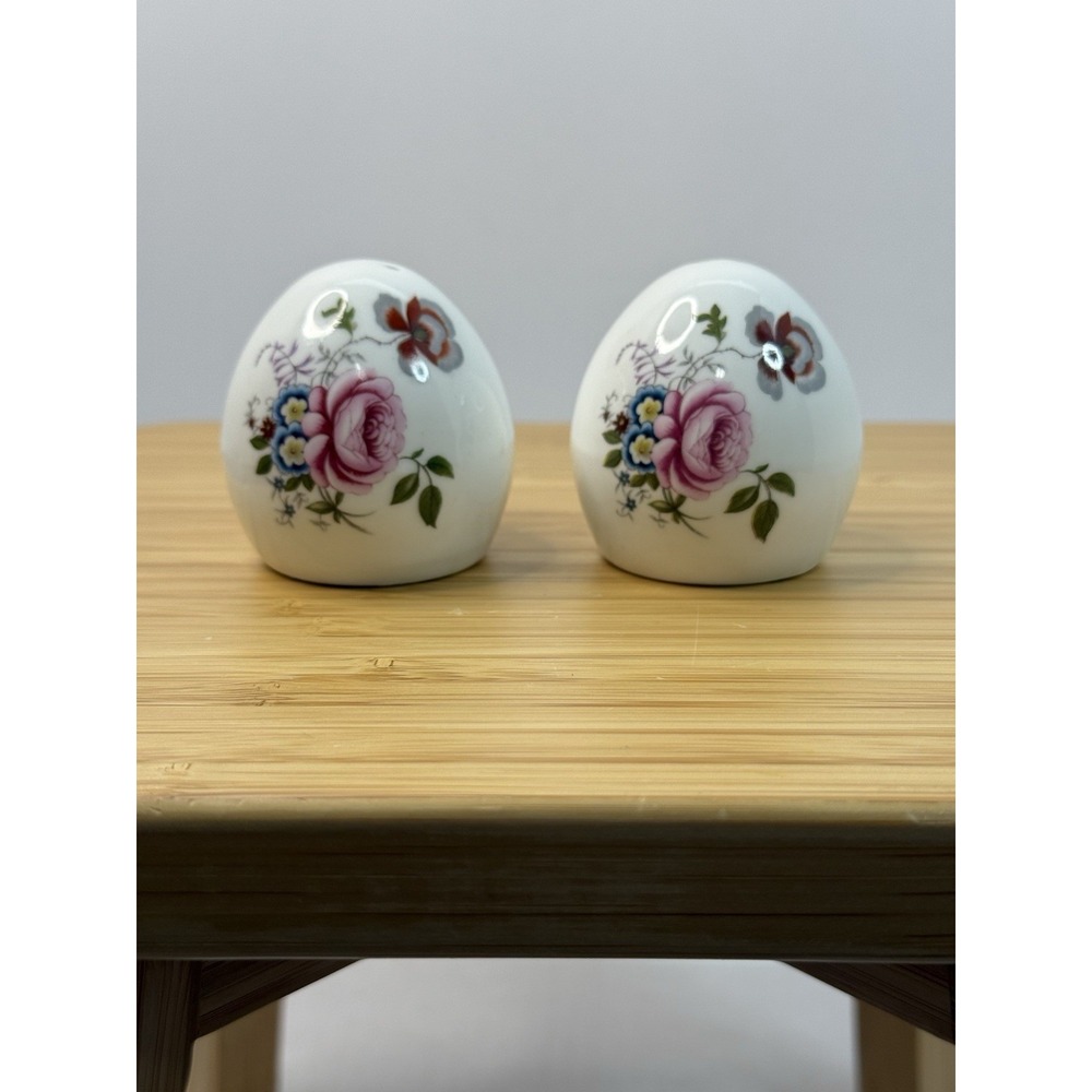 Vintage Floral Egg Salt‎ and Pepper Shakers Sandford Fine Bone China England